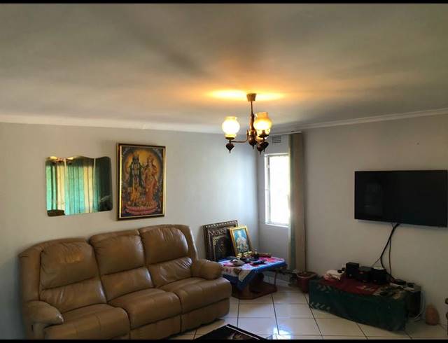 4 BEDROOM HOUSE FOR SALE IN SHALLCROSS